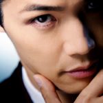 もう中学生がクールなイケメンに大変身！メンズメイクで“もう大人”に　ウーノWEB動画『もう中学生をしれっと「もう大人」にしてみた。』