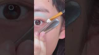 スプーンでアイメイクすると失敗しないって誰が言ったの？ #shorts