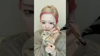 ここまで来たらメイクではなくもはやアートの領域