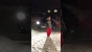 【グロ注意】雪山に前宙で飛び込むフィッシャーズなやつ