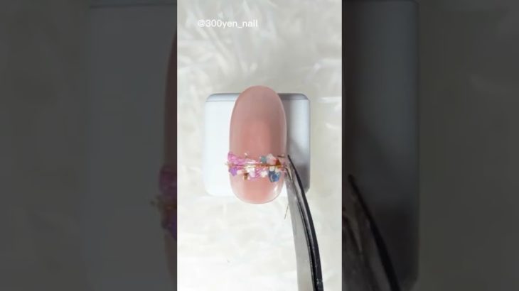 キャンメイクカラフルネイルズ2022年7月新色N70ローズミルクティーで押し花ネイルのやり方