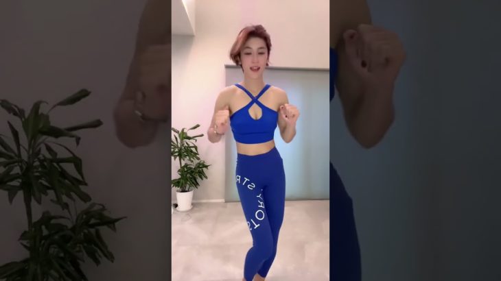 ミノチャレ🧡# #パーソナルトレーナー #ダイエット #パーソナルトレーニング #ボディメイク #腹筋女子 #2児のママ #サンタ