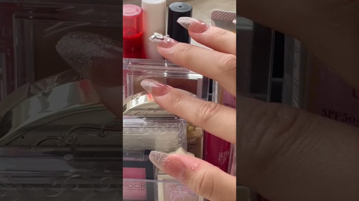 ユナの毎日メイク💄！！実は、、、今日学校大雨警報🚨で休みでした！でも行きたかったなぁー# #生活音 #メイク #コスメ