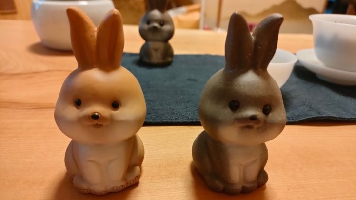 〔 紫砂小兎 （しさこうさぎ）〕　茶席ペット　茶席置き物　　　　　　中国茶好きは必見!!