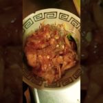 『ダイエット始めました』#ダイエット #なっとうふサラダ#shorts#ダイエット飯#なっとう食べるとおならとまらなくなりますよね#キムチ#豆腐#納豆#ローソンのサラダ#まぜまぜ#揚げ玉#サクサク