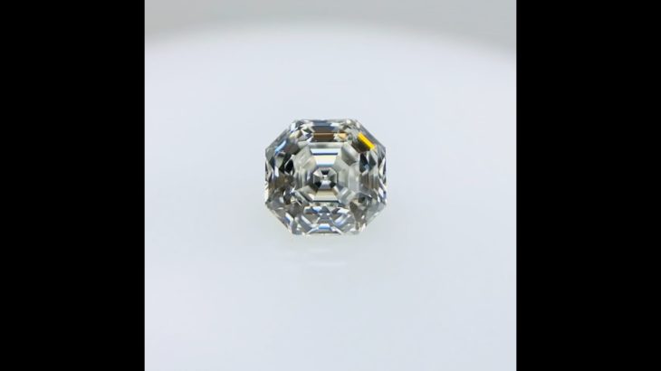 スクエア・ステップカット！ Gカラー VVS2 0.700ct X/RT2381/CGL