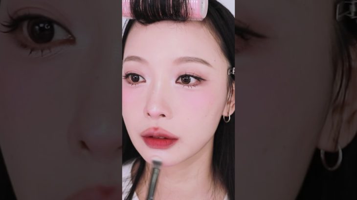 안아주고 싶은 토끼상 메이크업🐰🤍うさぎピンクメイク Rabbit #makeup #shorts