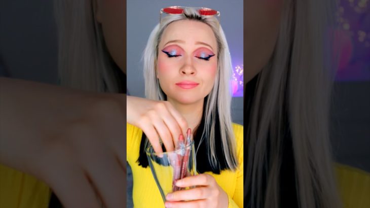 Random makeup lips 💄🦋💜 #lifehacks #hack #beauty #makeup