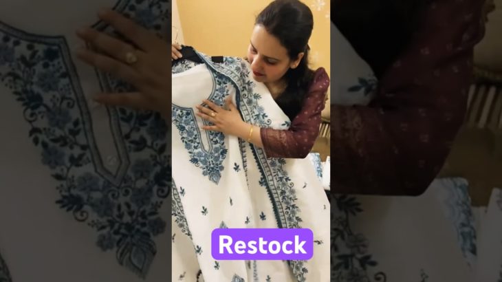 White beauty linen suits