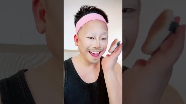 パイナポーギャルメイク🍍💄 #makeup #新宿二丁目#ゲイバー #lgbtq #ドラァグクイーン #メイク