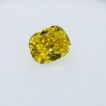 FANCY VIVID YELLOW 0.60ct CU/RT2615/GIA