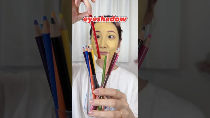 色鉛筆くじ引きメイクしたらとんでもない仕上がりになった