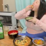 【みけぽ一人】生理とダイエットのストレスを巨大サーモンで作る絶品肴で暴飲暴食する夜　A chubby girl ate Japanese food and her stomach got bigger