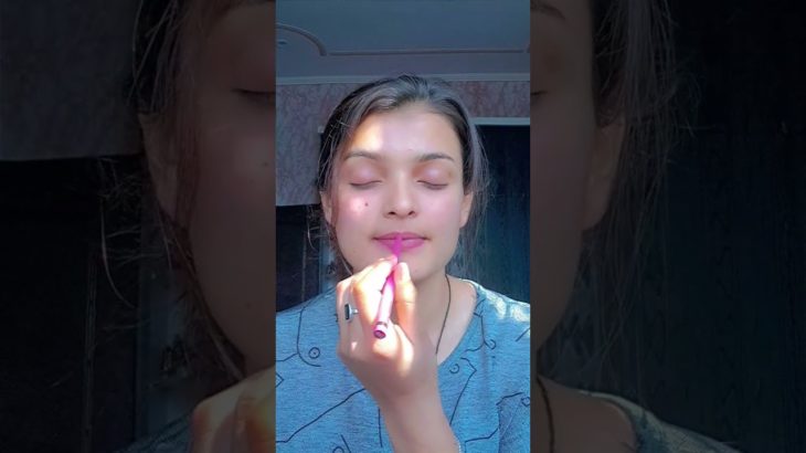 Lipstick challenge 😱😱#makeuptutorial #hacks #trendingsong #lipstickhacks #glamlook#ytshorts #beauty