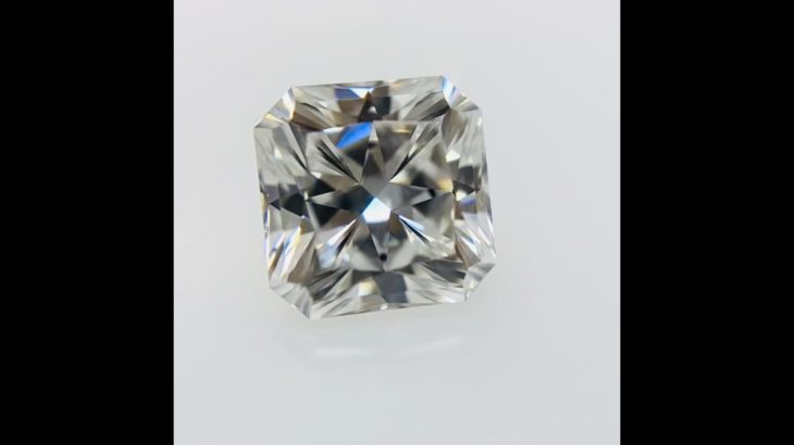 スクエアカット Eカラー VVS2 1.03ct SQ/RT2763/GIA