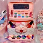 【ASMR】おもちゃのメイクでカメラのレンズに直接メイク💄Fake make up.