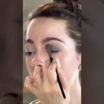 【メイク】青いメイクやっちゃう？？？