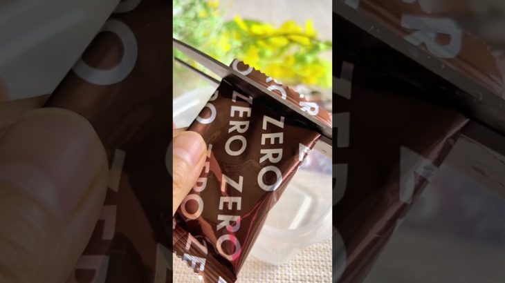 【ZERO ビスケットアイス】#アイス #アイスキャンデ⁡　#管理栄養士　 #ずぼらダイエット #ロカボ #ダイエットレシピ #低糖質 #低脂質　 #shorts