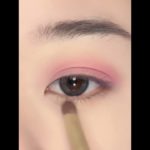 ユートピアピーチのパウダーダイヤモンドアイメイクチュートリアル