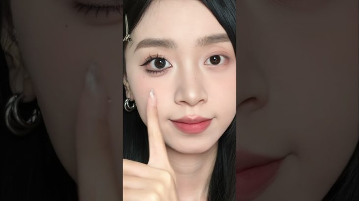 Easy makeup tips for Girls #makeuptutorial #easy #easybeautytips #makeuptips #makeupartist  #beauty