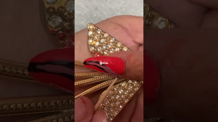 Zn nail beauty art at home #youtubeshorts #simplenailartdesignsathome #naildesign #design #nails