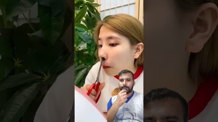 लड़की काटने लगी अपने नाक के बाल 😱 #review #goodthing #beauty #gadgets #shorts