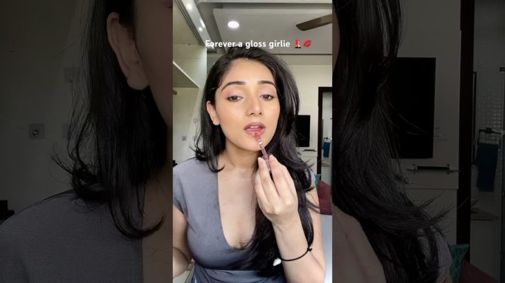 Gloss Girlie 💄🎀 | Honest Huda Beauty Faux Filler Lip Gloss #shorts