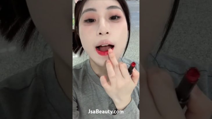 Shiny lipstick, makeup tutorial natural cute look by JSA Beauty