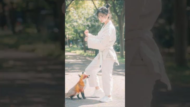 A beauty plays with a fox and fuse with it #americagottalent #magic #funny #dance#fox