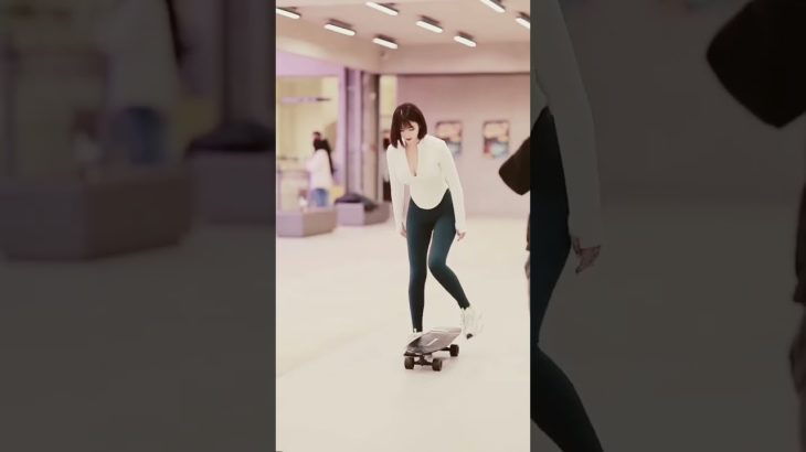 Chinese girls #chinsesstreetfashion #dance #douyinfashionstreet #beauty #chinastreetfashion