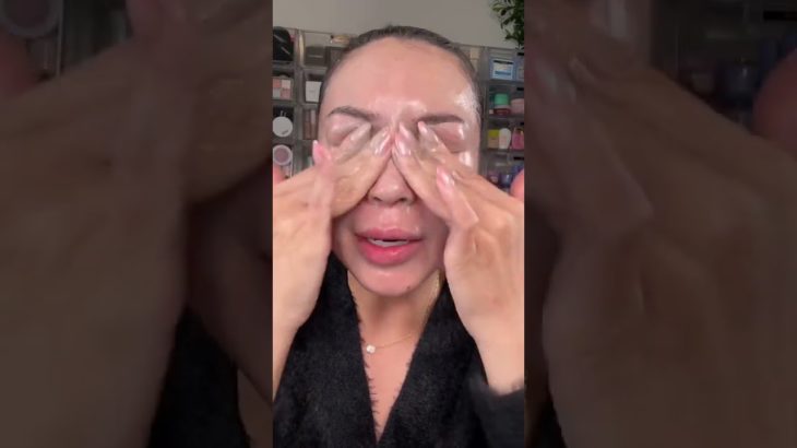 AFFORDABLE MAKEUP ERASER