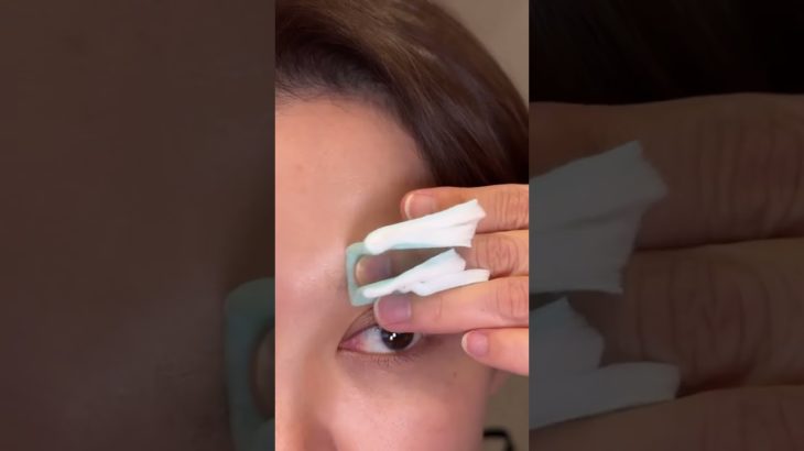 ゴミ付き眉#makeup #アラフィフ #アラフォー #40代#50代#メイク #眉メイク #アイブロウ#shorts