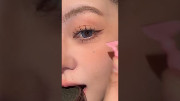 Makeup Easy #makeup #beautycenter #makeuptutorial #makeupartist #beauty