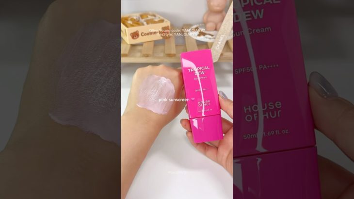 New pink sunscreen 💗 #houseofhur #sunscreen #spf #kbeauty #koreanskincare #skincare #beauty