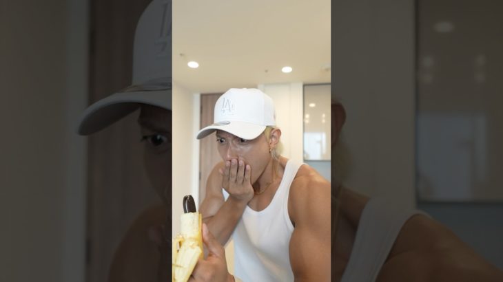 減量中にこれは反則#減量中 #ダイエットあるある #筋トレ中の誘惑 #オレオ #OREO #バナナかと思ったら #フィットネスジョーク #減量失敗 #ショート動画 #筋肉は裏切らない