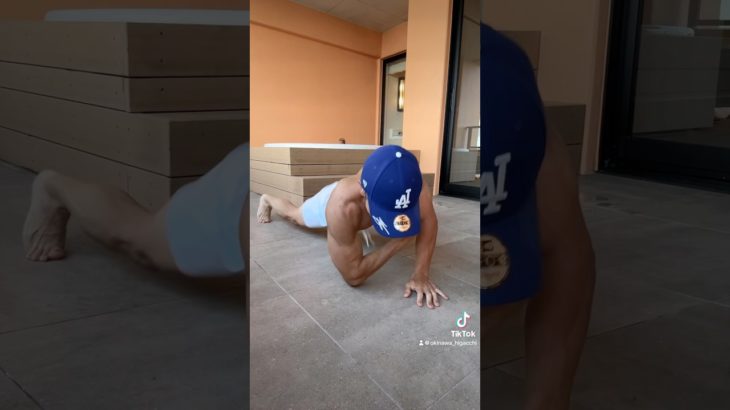 消防士の腕立て伏せ　#沖縄#ひがっち#ダイエット#減量#ボディーメイク#マッチョパパ#フィジーク#fitness#home#gym#bodybuilding#筋トレ#プロテイン