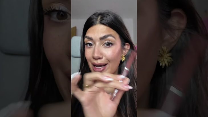 Me he pinchado los labios 😱 #maquillaje #overlip #makeup #beauty