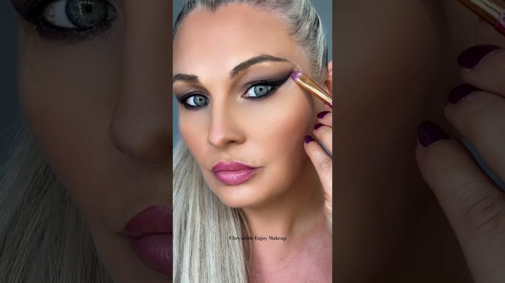 Tuto Makeup Ember Rose Collection 😜#makeup #sheglam #storytime #study #beauty #pourtoi #fyp