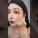 How to apply eyeliner smoothly #makeup #beauty #viral #trend #trending #shorts