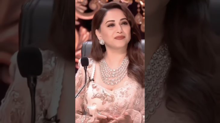 MADHURI DIXIT BEAUTY QUEEN OF BOLLYWOOD 🌹