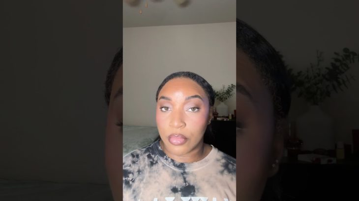 Fenty Primer + Fenty Skin Tint #fentybeauty #grwn #makeup #beauty #makeuptutorial #tutorial