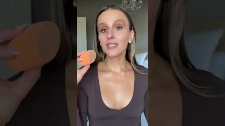 The $7 sponge that just won an Allure Best of Beauty Award 👀👀 Blends everything seamlessly,