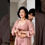 55歳ビューティ企業CEOと26歳専属ヘルスマネージャー 運動後のリラックス  #プライベート #ジムデート #エステ #美容