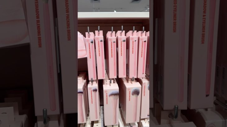 H&m beauty is heree guysss!😍just run to h&m🏃‍♀️🏃‍♀️#h&m #H&Mbeauty