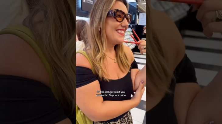 IMPROMPTU AURA READING WITH A BEAUTY QUEEN #makeupshorts #beautyindustry #sephora