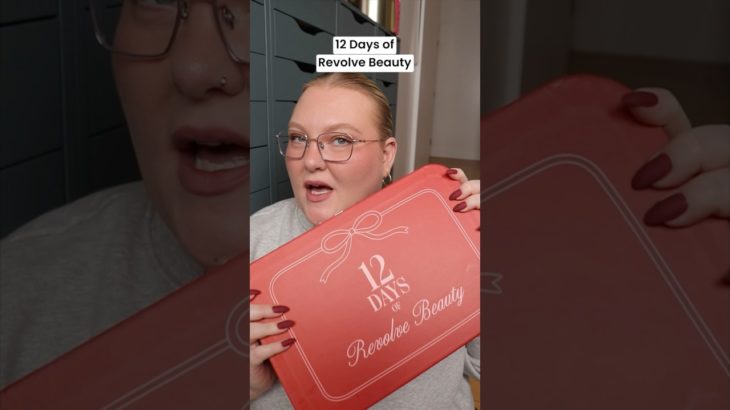 $89 for $327 value… 12 Days of Revolve Beauty Advent Calendar #adventcalendar #beauty