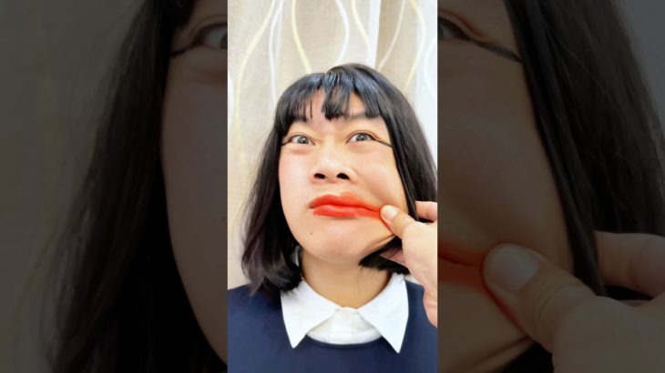 Makeup in Class? 🤫 secret beauty trick😂 – 授業中にメイク？🤫秘密の美容トリック😂