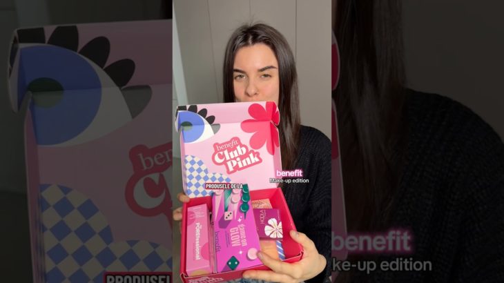 Tu ce produs de la BENEFIT ai în trusa ta de make-up? 💗 FOLLOW: @andraudar 😍