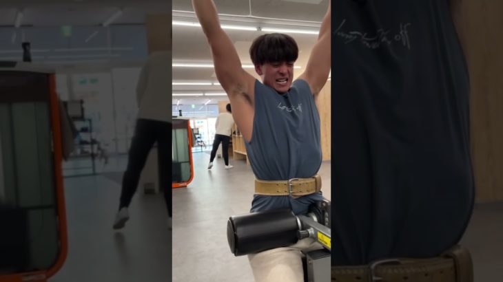 [背中トレ] #筋トレ#トレーニング#フィジーク#ボディーメイク#減量期#ダイエット#フィットネス#おばけトレーニー#fitness#workout