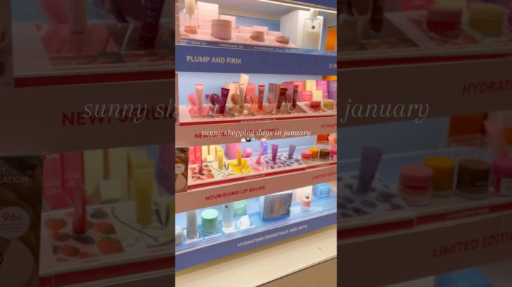 q: fav day of the week? 🏷️:: #algorithm#sephora#sunset#shopping#beauty#fypシ#blowup#dontflop#viral